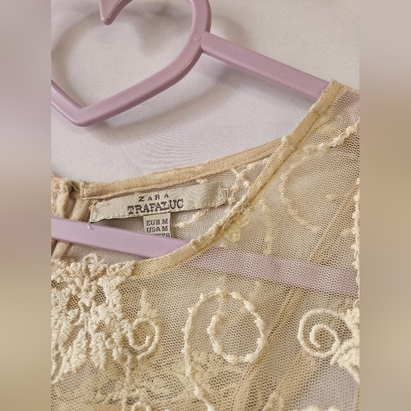 Zara Trafaluz ,Wome's M, Vintage looking embroidered designLace Lined Midi - Picture 5 of 6